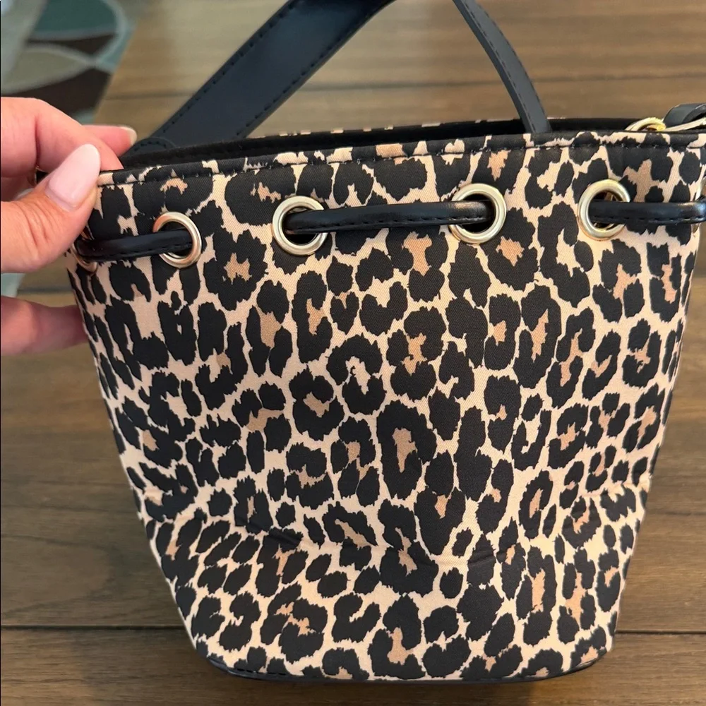 Dior GWP Beauty Crossbody - Picture 2 of 6